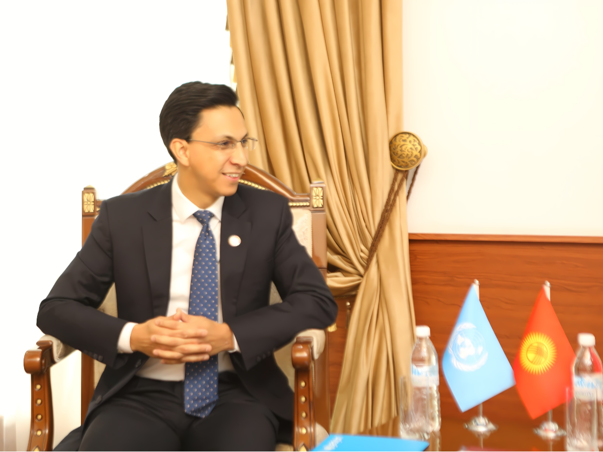 First Deputy Minister of Foreign Affairs Asein Isaev accepted a copy of the letter from the newly appointed Head of UNICEF in the Kyrgyz Republic, Mr. Samman Jung Thapa