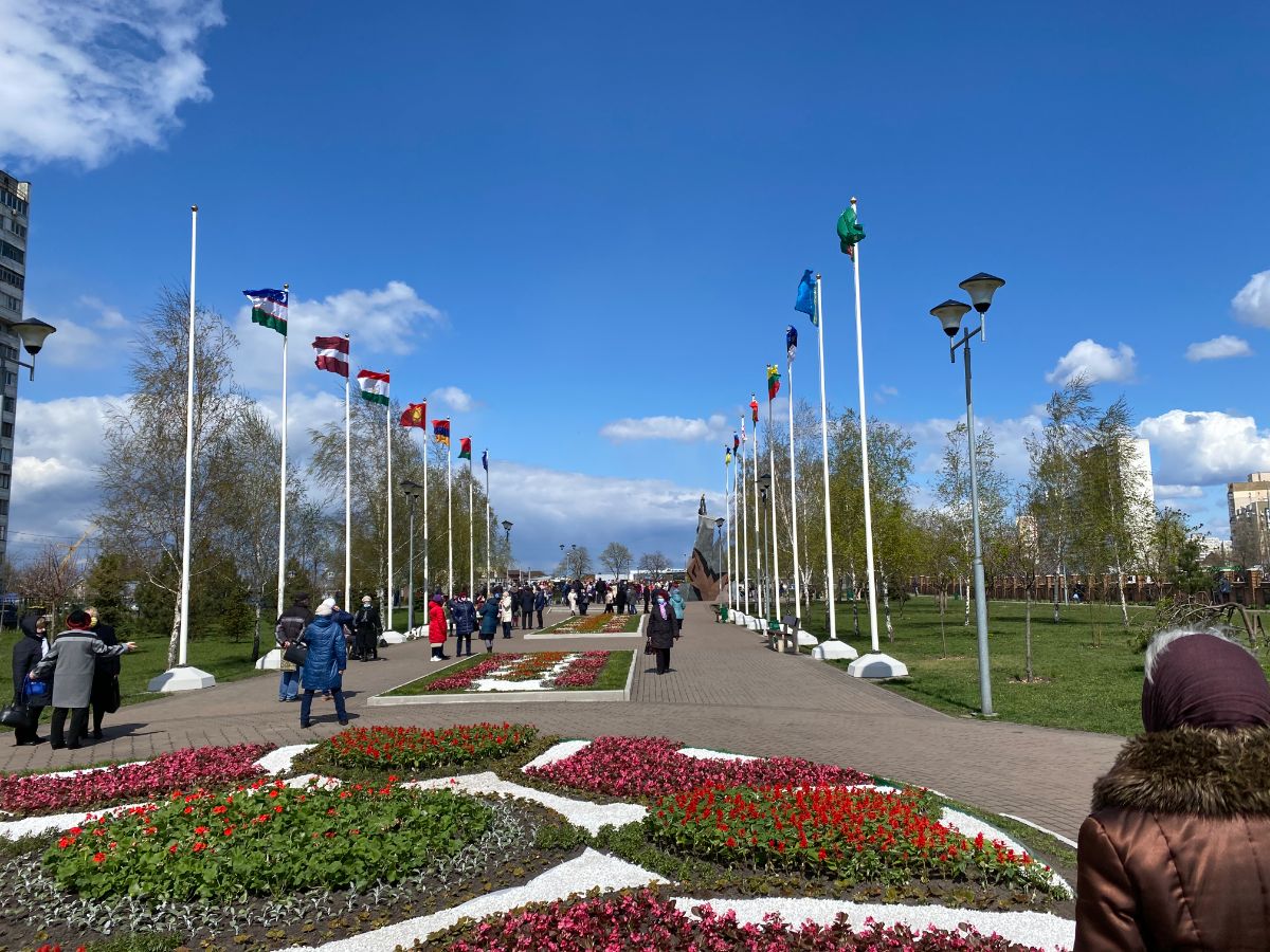 26 квітня 2021 року Посольство Киргизької Республіки в Україні прийняло участь у заходах, присвячених 35-річчю від дня аварії на Чорнобильській АЕС, організованих Товариством ветеранів-інвалідів ліквідації аварії на Чорнобильській АЕС.