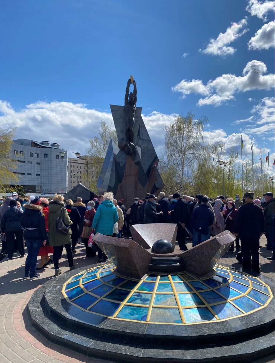On April 26, 2021, the Embassy of the Kyrgyz Republic in Ukraine took part in an event dedicated to the 35th anniversary of the accident at the Chernobyl nuclear power station, organized by the Society of disabled veterans of the liquidation of the accident at the Chernobyl nuclear power station.