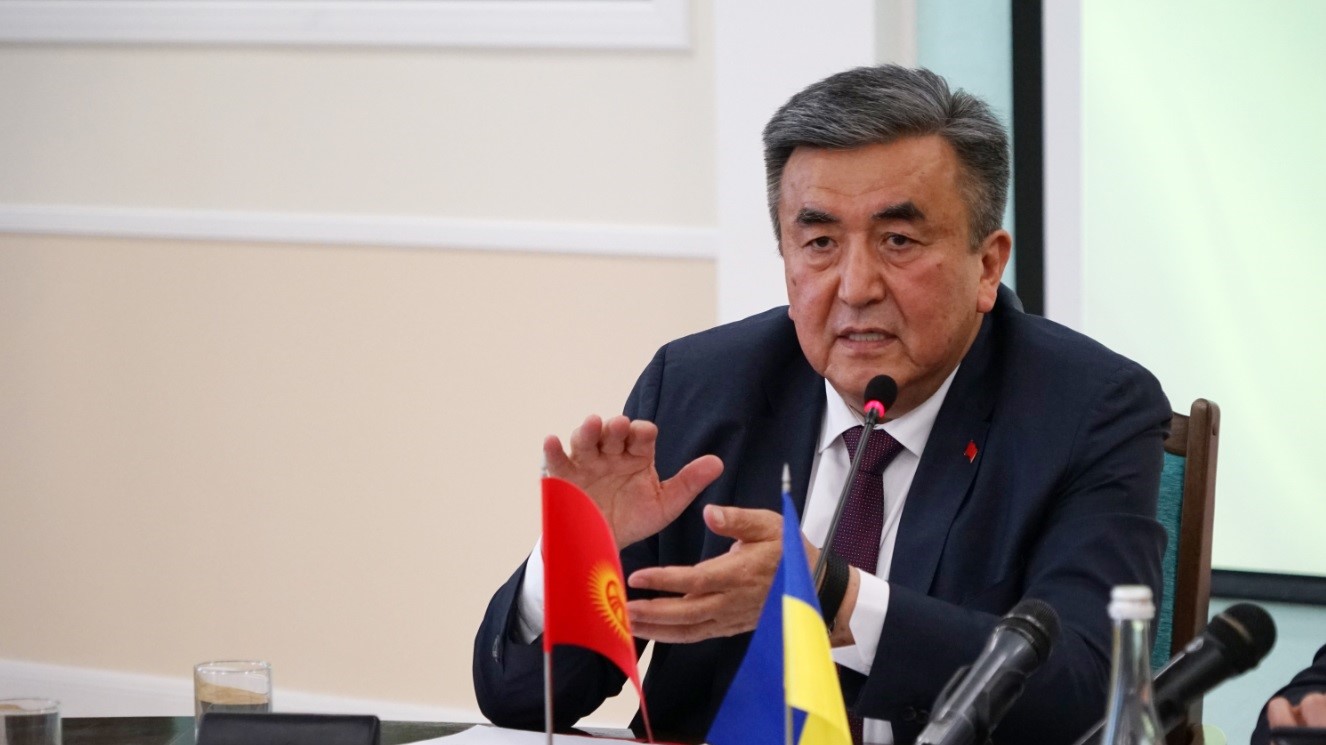 On the 27th of February, 2019 Extraordinary and Plenipotentiary Ambassador of the Kyrgyz Republic in Ukraine Zh. Sharipov delivered a lecture for students of the Faculty of International Relations and Journalism on the history of the formation of Kyrgyz statehood and its diplomacy, dedicated to the 75th anniversary of the Ministry Foreign Affairs of the Kyrgyz Republic.