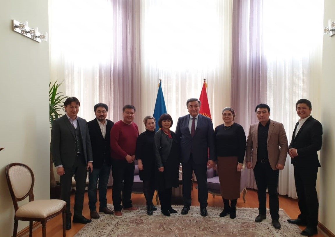 25 березня 2019 року Посольство Киргизької Республіки в Україні і киргизька діаспора відзначили міжнародне свято «Нооруз».