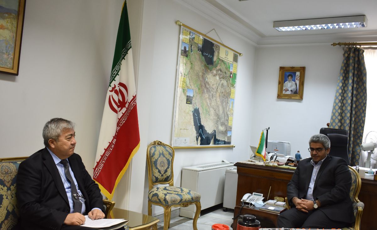 Посол КР в Иране Турдакун Сыдыков встретился с Гендиректором Международно-правового департамента МИД Ирана Бехзадом Сабери Ансари