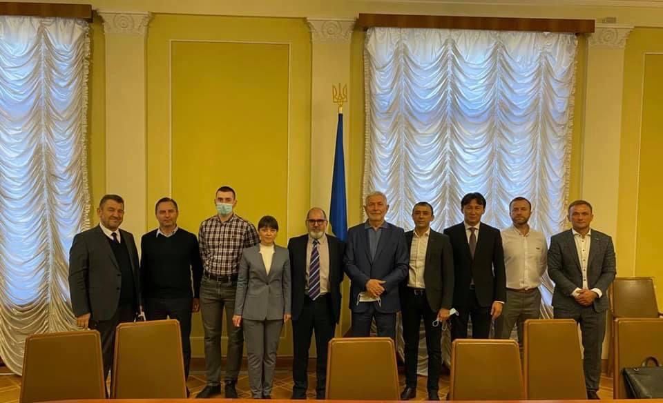On October 25, 2021, representatives of the Office of the President and state bodies of Ukraine held a meeting with the heads of diaspora structures registered in Ukraine in order to discuss issues on further establishing cooperation, as well as solutions to existing problems faced by foreign citizens.