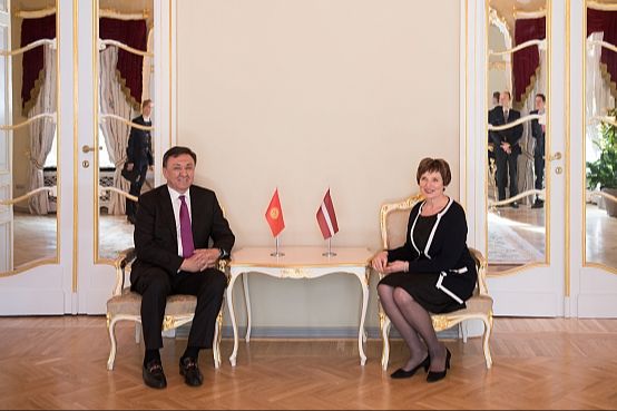 Чрезвычайный и Полномочный Посол Кыргызской Республики Кубанычбек Омуралиев посетил Ригу с рабочим визитом по случаю завершения его дипломатической миссии в Латвии