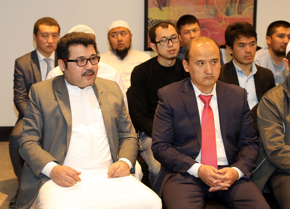 26 февраля 2019 года в Эр-Рияде в рамках своего визита в Королевство Саудовская Аравия Министр иностранных дел Чингиз Айдарбеков встретился с соотечественниками