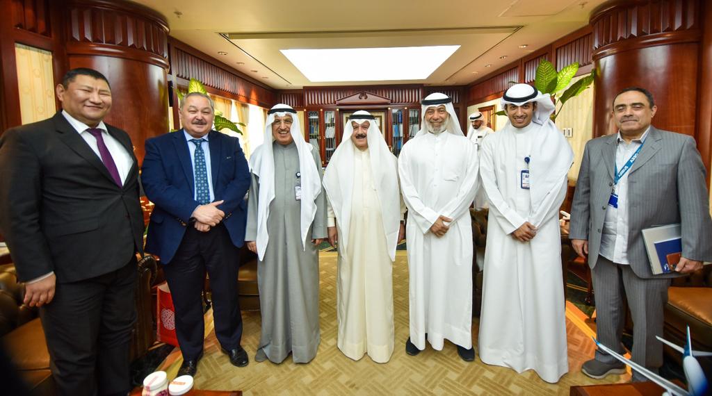 On March 21, 2022, the Ambassador Extraordinary and Plenipotentiary of the Kyrgyz Republic to the State of Kuwait, Azamat Karagulov, met with the Head of the National Airline of Kuwait (Kuwait Airways) Mr. Ali Muhammad Al-Dukhan to get acquainted and discuss the prospects for the development of bilateral cooperation in the field of direct flights between two countries.