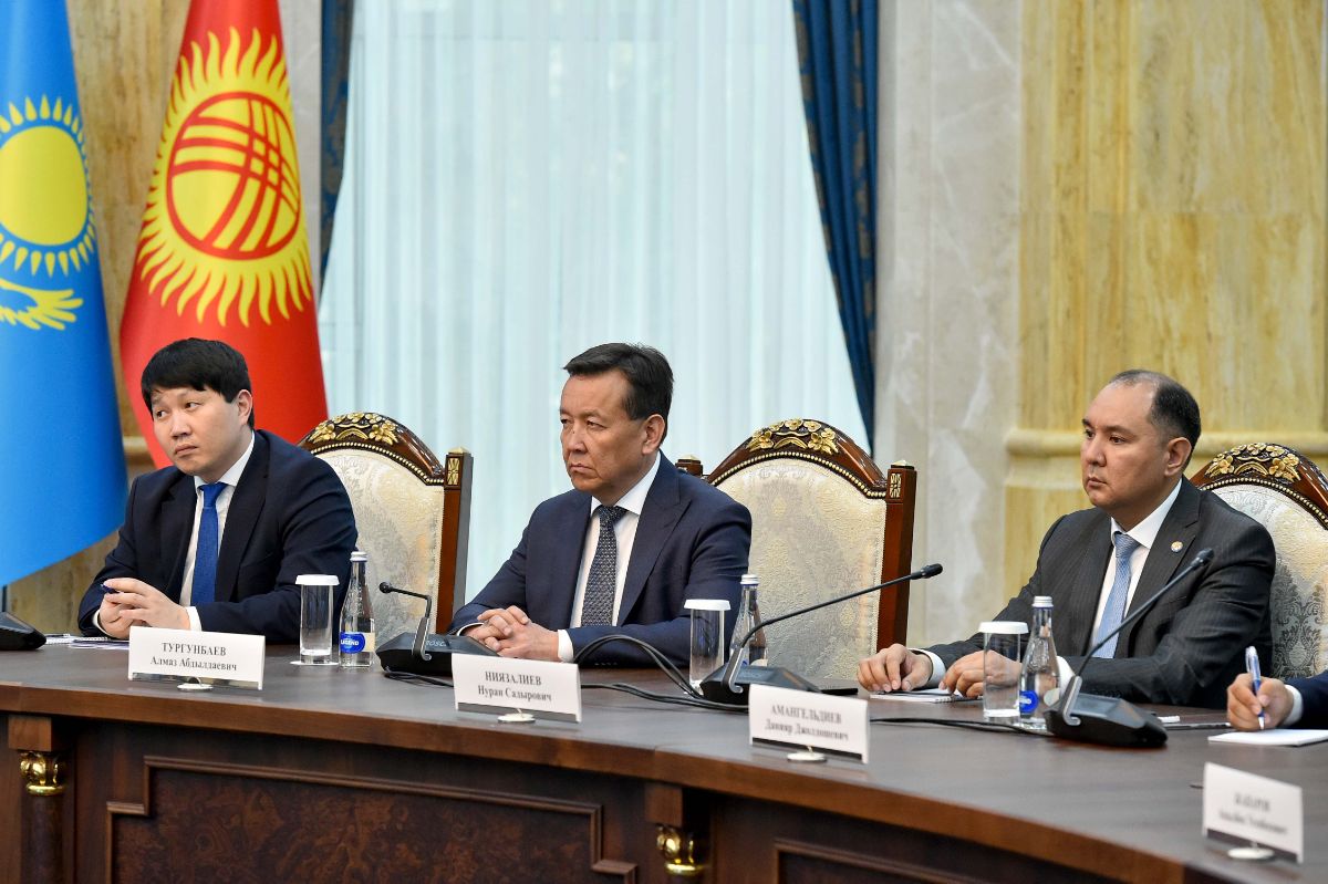 Кыргыз-казак Өкмөттөр аралык кеңешинин 10-жыйыны өттү