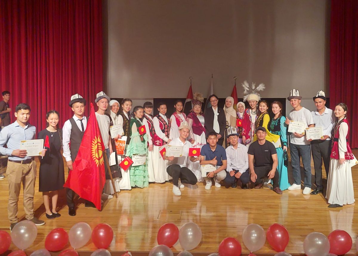 Генеральное консульство КР в г. Стамбул совместно со студентами Университета «Улудаг» 16-мая т.г. организовали культурное мероприятие «День продвижения Кыргызстана».