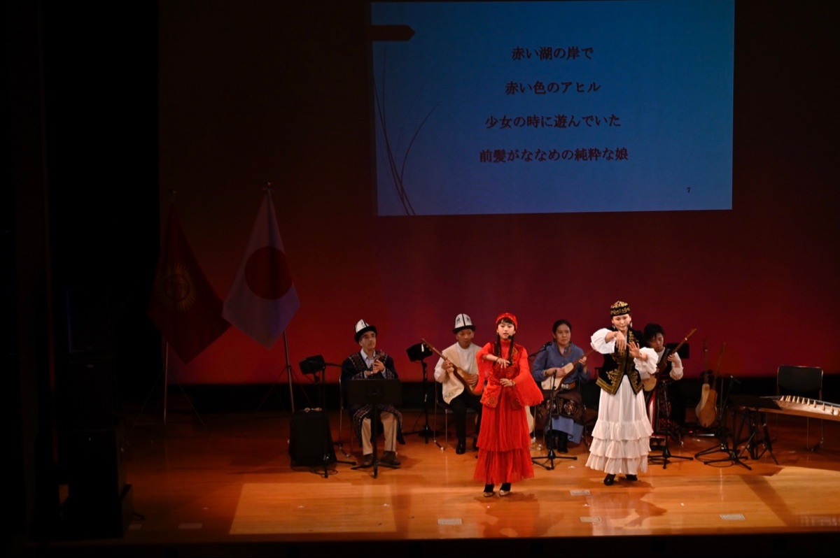 “Silk Road - Bridge of Culture and Friendship” concert-talk show held at the Tokyo on the occasion of the 30th anniversary of the establishment of diplomatic relations between Kyrgyzstan and Japan.