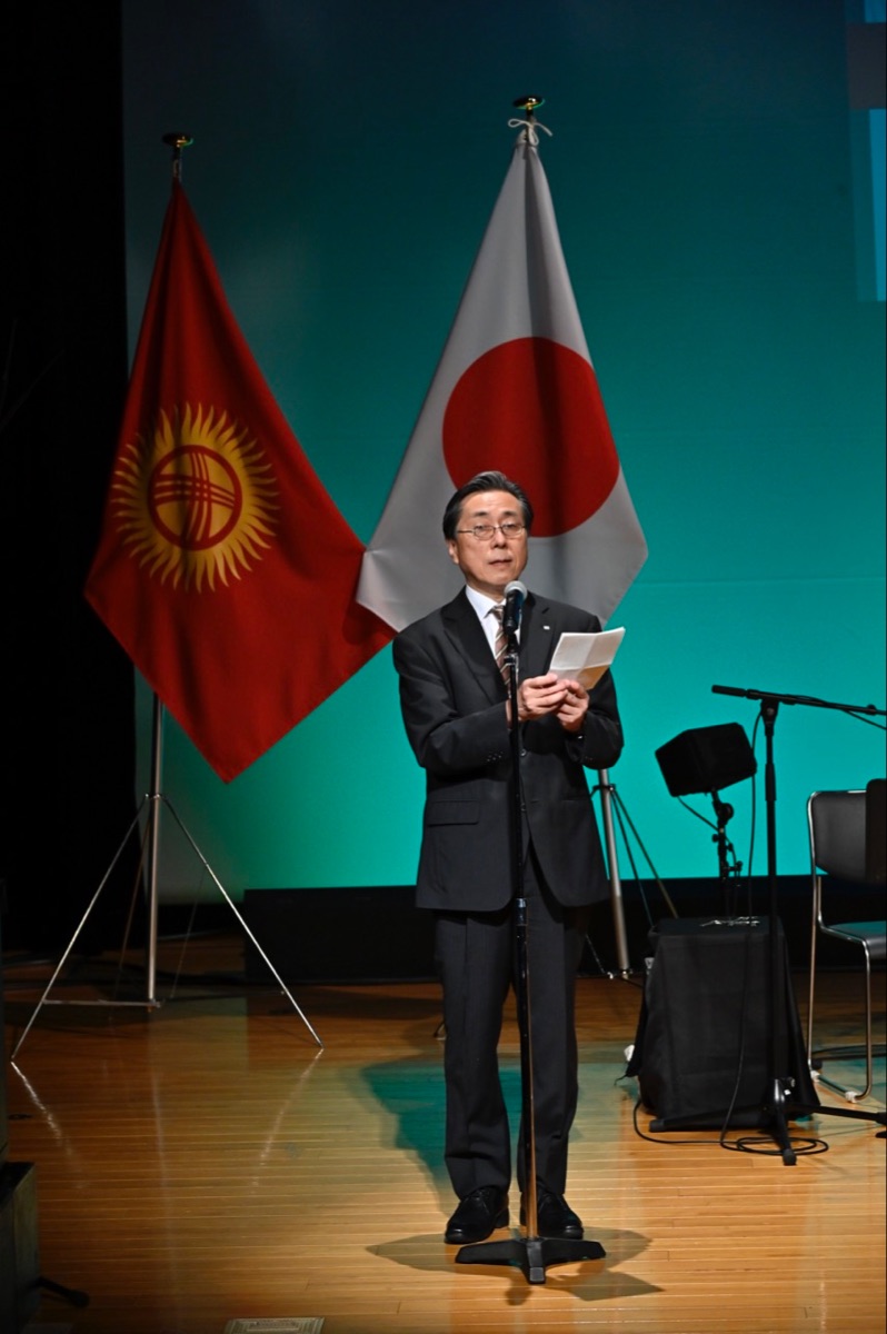 Токио шаарында Кыргызстан менен Япониянын ортосунда дипломатиялык мамилелердин түзүлгөндүгүнүн 30-жылдыгына карата «Жибек жолу – маданият жана достук көпүрөсү» атындагы концерт-ток-шоу өттү