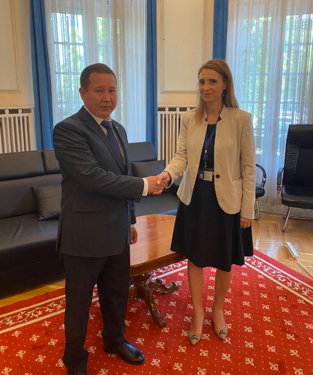 On May 25, 2022, Embassy of the Kyrgyz Republic in Romania with the residence in the city of Kyiv held a meeting with the Director General of the Department of Eastern Neighborhood Mr. D.Iancu and the Deputy Director of the Department of Consular Service of the Ministry of Foreign Affairs of Romania
Ms. A.Minculescu.