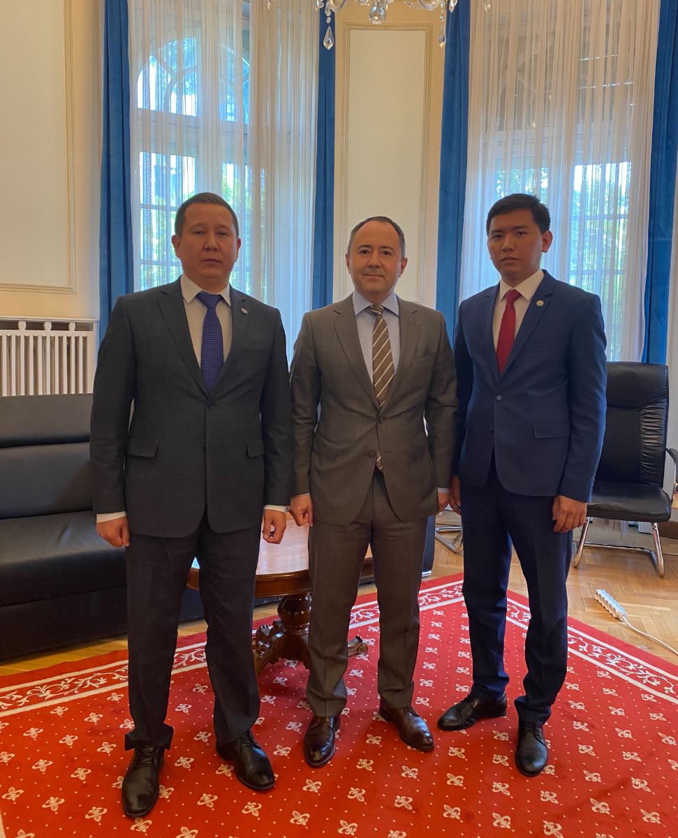 On May 25, 2022, Embassy of the Kyrgyz Republic in Romania with the residence in the city of Kyiv held a meeting with the Director General of the Department of Eastern Neighborhood Mr. D.Iancu and the Deputy Director of the Department of Consular Service of the Ministry of Foreign Affairs of Romania
Ms. A.Minculescu.