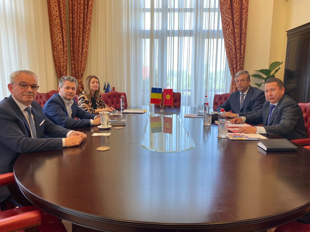 On May 25, 2022, Embassy of the Kyrgyz Republic in Romania with residence in the city of Kyiv met with the Rector of the Polytechnic University of Romania M. Costoiu.