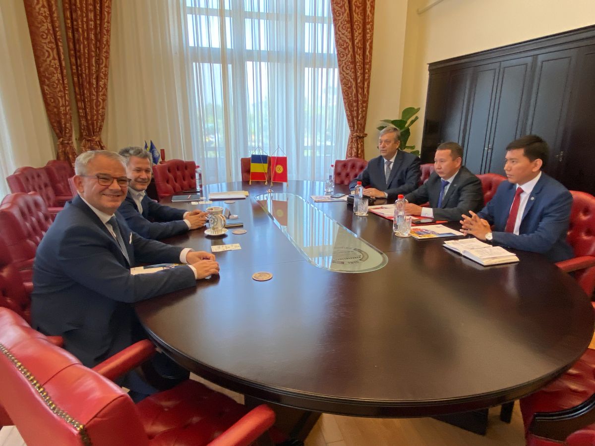 On May 25, 2022, Embassy of the Kyrgyz Republic in Romania with residence in the city of Kyiv met with the Rector of the Polytechnic University of Romania M. Costoiu.
