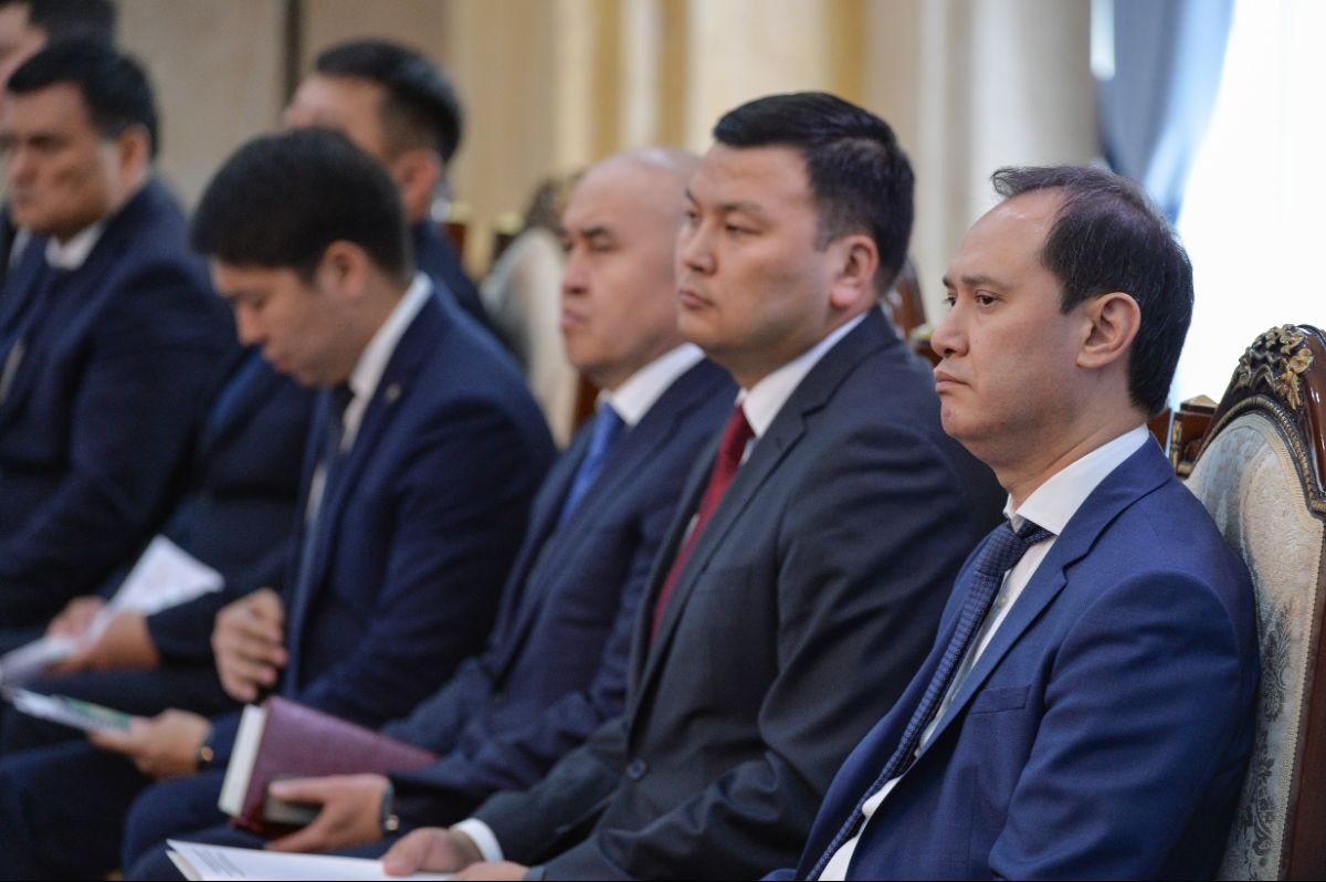 Президент Садыр Жапаров: Кыргызстан жана Казакстан биргелешкен күч-аракет менен эки тараптуу байланыштардын комплексин мындан ары өнүктүрүүнү камсыздай турганы боюнча так түшүнүү бар