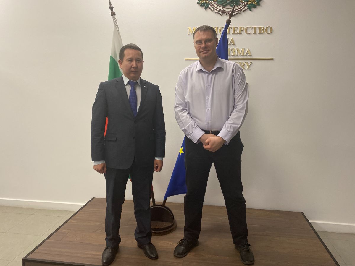 On May 31, 2022, the Embassy of the Kyrgyz Republic in the Republic of Bulgaria with a residence in the city of Kyiv met with the Director of the Directorate of International Cooperation and Investment in the Tourism Sector of the Ministry of Tourism of the Republic of Bulgaria G. Alipiyev.