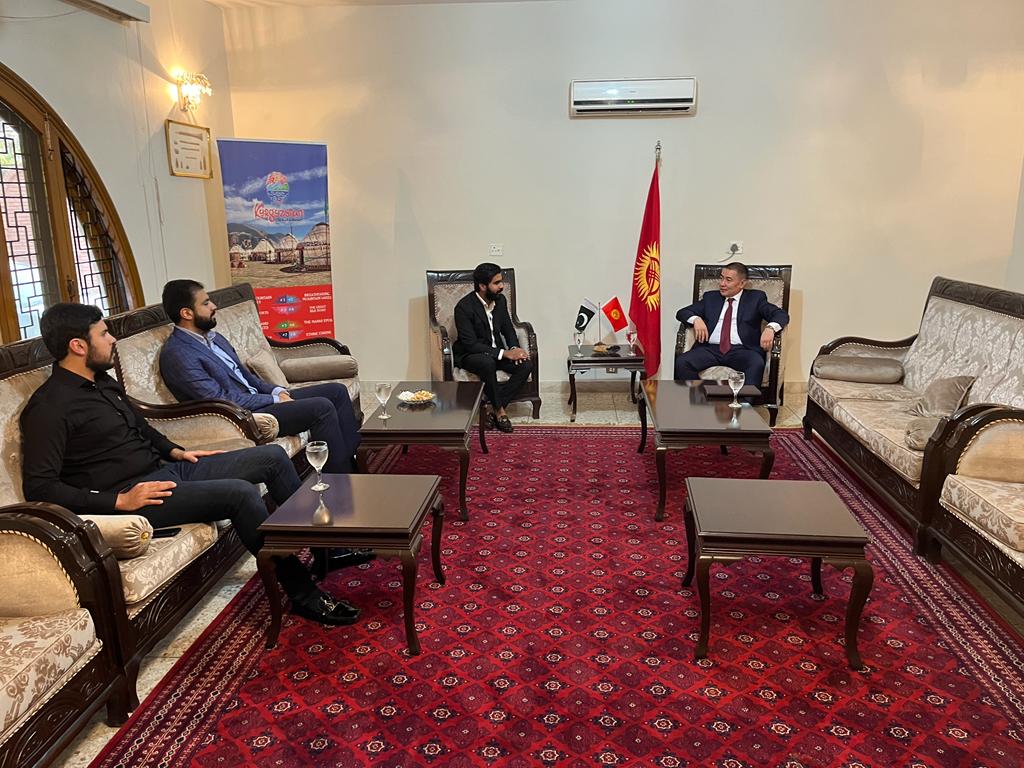 The Ambassador Extraordinary and Plenipotentiary of the Kyrgyz Republic to the Islamic Republic of Pakistan Ulanbek Totuiaev met with the Chief Executive Officer of the construction company “Faisal Town” Zuhair Majeed.