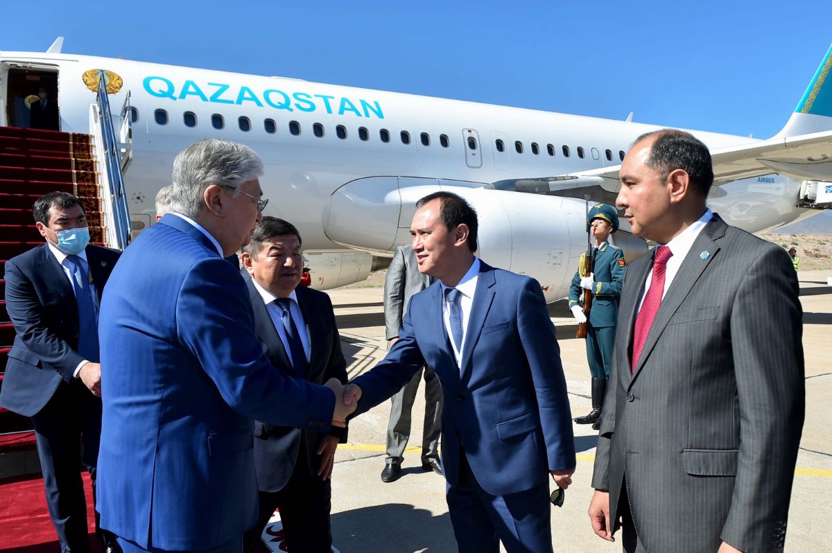 В Кыргызскую Республику прибыл Президент Республики Казахстан Касым-Жомарт Токаев