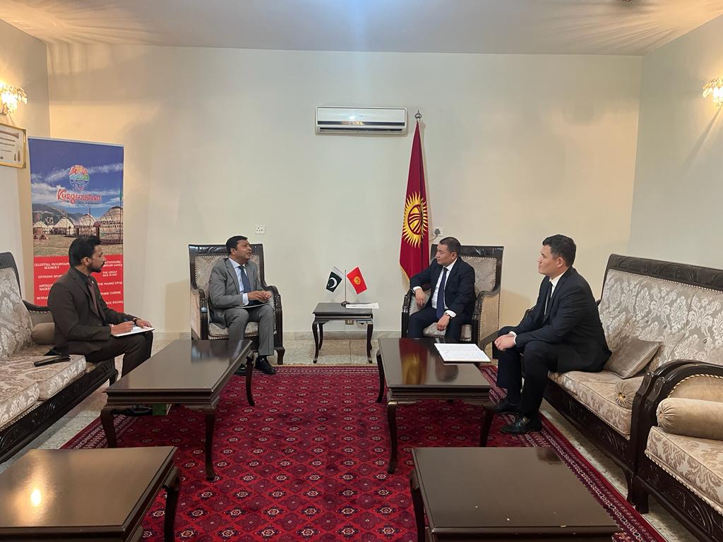 The Ambassador Extraordinary and Plenipotentiary of the Kyrgyz Republic to the Islamic Republic of Pakistan Ulanbek Totuiaev met with the General Coordinator of the Standing Ministerial Committee of the Organization of Islamic Cooperation on Scientific and Technical Cooperation Muhammad Iqbal Choudhary.