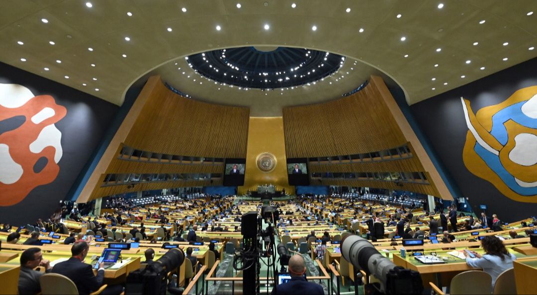Президент Кыргызской Республики Садыр Жапаров сегодня, 20 сентября, в г. Нью-Йорк (США) выступил на Общих дебатах 77-й сессии Генеральной Ассамблеи ООН. 