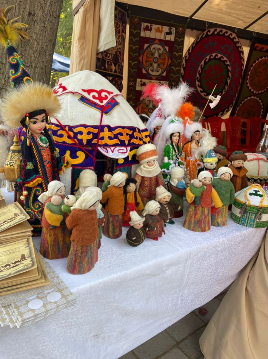 24 сентября 2022 года Посольство Кыргызстана в Узбекистане приняло участие в благотворительном XVIII Фестивале культурных традиций и национальных блюд среди диппредставительств, аккредитованных в Узбекистане.