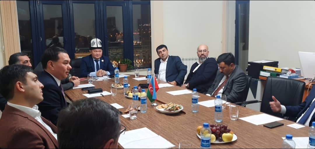 Встреча Директора Национального агентства по инвестициям при Президенте КР Умбриэля Темиралиева  с представителями бизнес сообщества Азербайджана