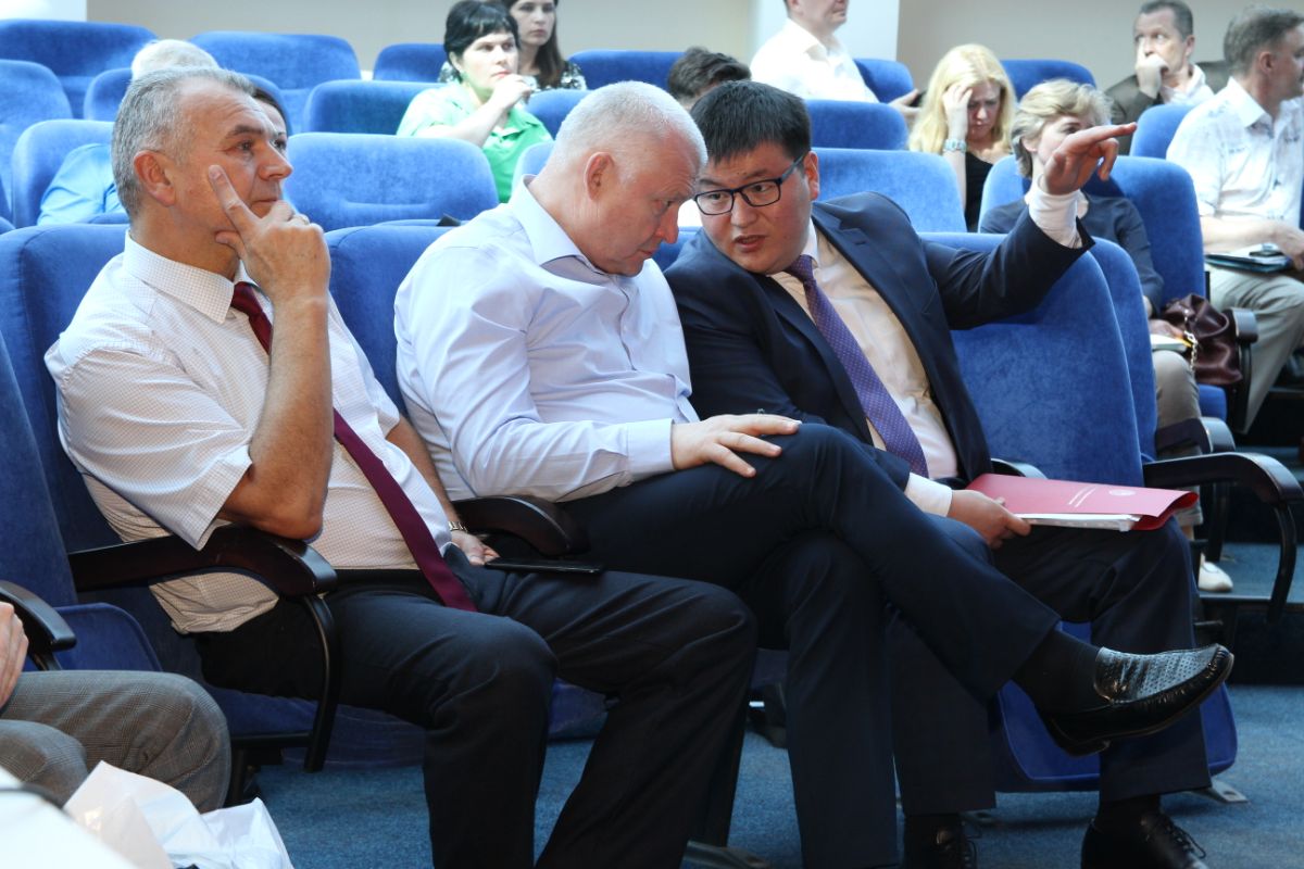 21 мая 2019 г. Посольство Кыргызской Республики в Украине приняло участие в работе Международного бизнес-форума «Sumy Invest Bridge-2019», состоявшегося в г.Сумы Сумской области Украины.