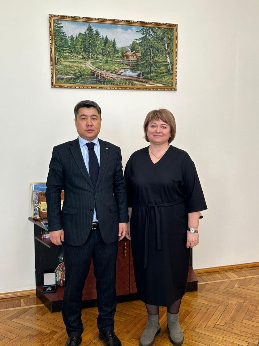 Со 2 по 4 апреля 2023 года Генеральный консул Кыргызской Республики в г. Новосибирске Айбек Айдарбеков посетил с рабочим визитом г. Омск. 