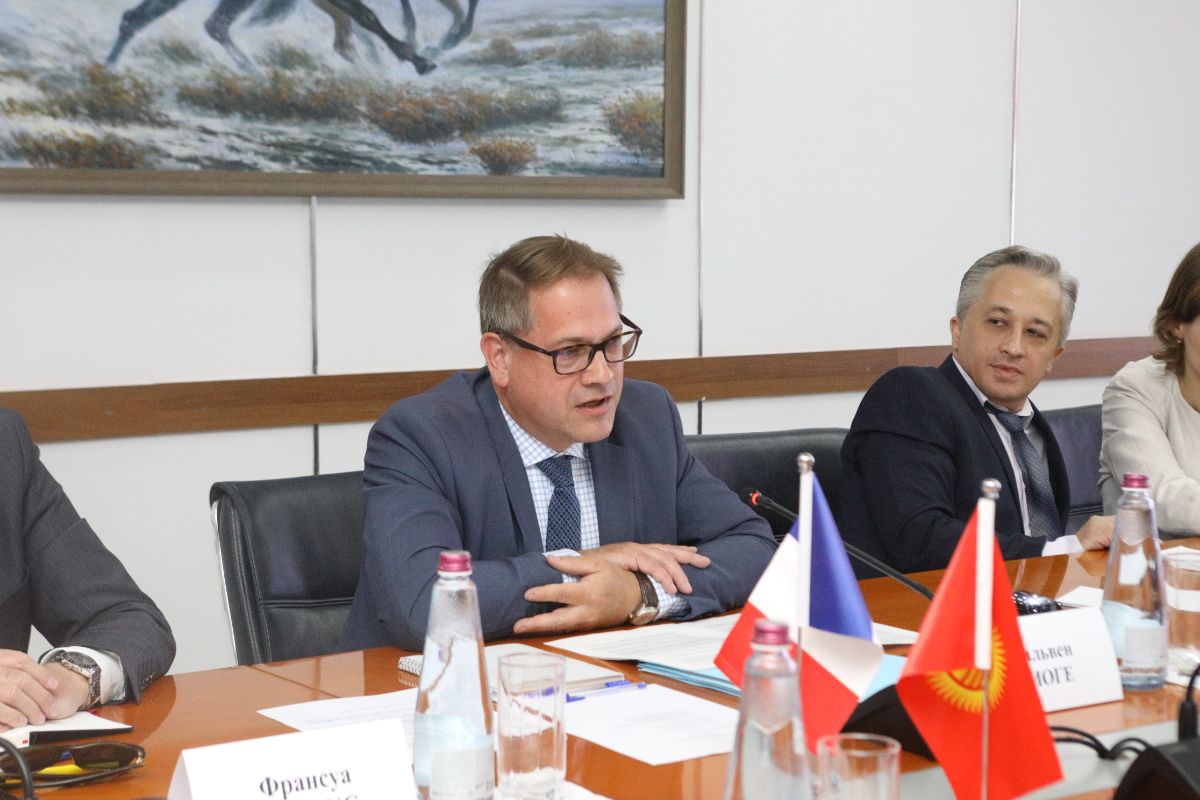 В г. Бишкек состоялись кыргызско-французские политические консультации между Министерством иностранных дел Кыргызской Республики и Министерством Европы и иностранных дел Французской Республики