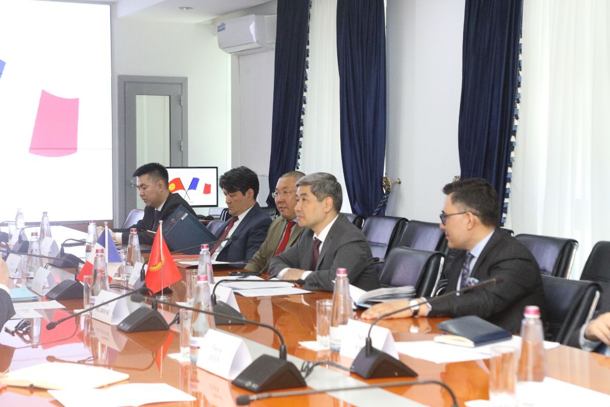 В г. Бишкек состоялись кыргызско-французские политические консультации между Министерством иностранных дел Кыргызской Республики и Министерством Европы и иностранных дел Французской Республики