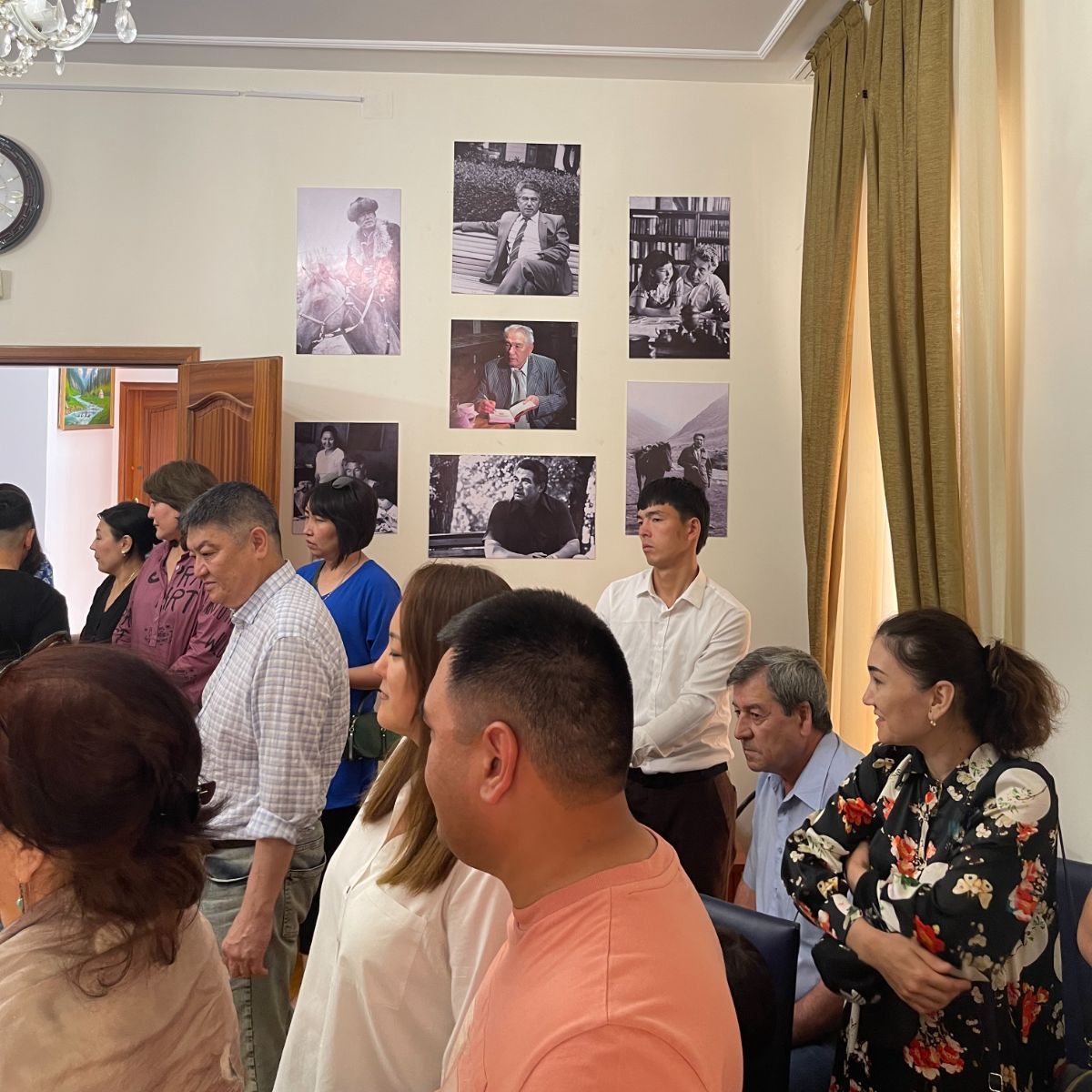 The event was held at the Embassy of the Kyrgyz Republic in Turkmenistan on the occasion of the celebration of the 30th anniversary of the adoption of the Constitution of the Kyrgyz Republic and the 95th anniversary of the National writer Ch.Aitmatov