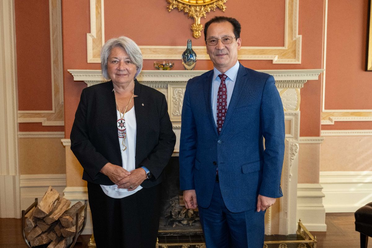 Ambassador Extraordinary and Plenipotentiary of the Kyrgyz Republic Baktybek Amanbaev presented his credentials to the Governor General of Canada Mary Simon