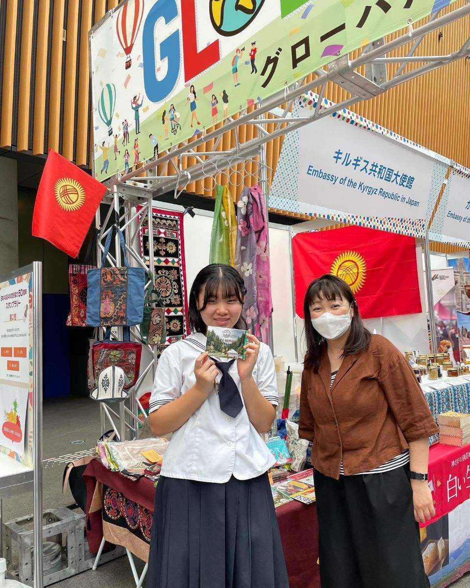 2023-жылдын 30-сентябрында Элчилик эл аралык кызматташтык чөйрөсүндөгү эң ири иш-чаралардын бирине “Global Festa JAPAN” аттуу иш-чарага катышты.