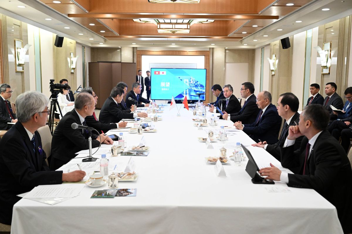 Президент Садыр Жапаров в Токио провел деловую встречу с руководством японской бизнес-ассоциации «РОТОБО»