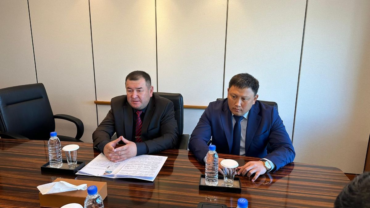 Первый заместитель министра внутренних дел Кыргызстана и Президент Интерпола обсудили глобальную безопасность.