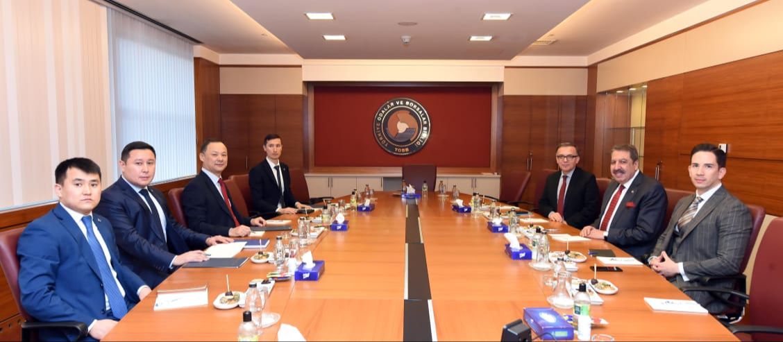 On January 26, 2024, the Ambassador of the Kyrgyz Republic to Türkiye Ruslan Kazakbaev met with a member of the board of The Union of Chambers and Commodity Exchanges of Türkiye (TOBB), Faik Yavuz.