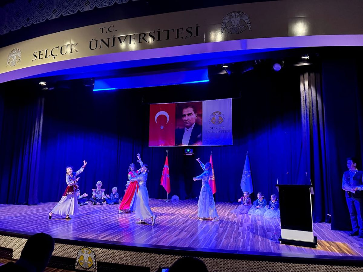 On March 21, 2024, in the historical city of Konya, the Republic of Türkiye, citizens and students of the Kyrgyz Republic in Konya, with the assistance of the Embassy of the Kyrgyz Republic in the Republic of Türkiye, organized the event “Kyrgyzstandy taanytuu” (Acquaintance with Kyrgyzstan).