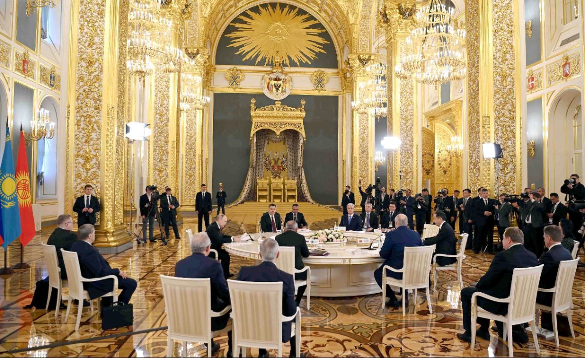 Президент Садыр Жапаров принимает участие в юбилейном заседании ВЕЭС