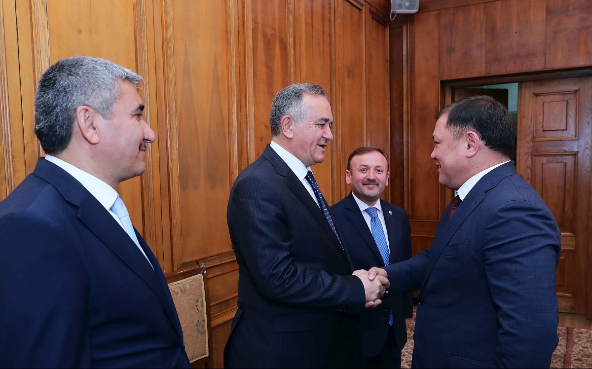 Kırgızistan Meclis Başkanı Dastan Cumabekov Türkiye Parlamenterleriyle görüştü