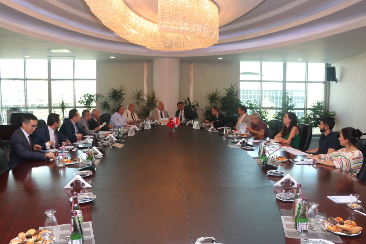 On September 11, 2019, there was held the meeting of Ambassador Extraordinary and Plenipotentiary of the Kyrgyz Republic to the Republic of Turkey Kubanychbek Omuraliev with the leadership and representatives of companies of the First Organized Industrial Zone (OIZ) (Sinjan) of the Industrial Chamber of Ankara city.