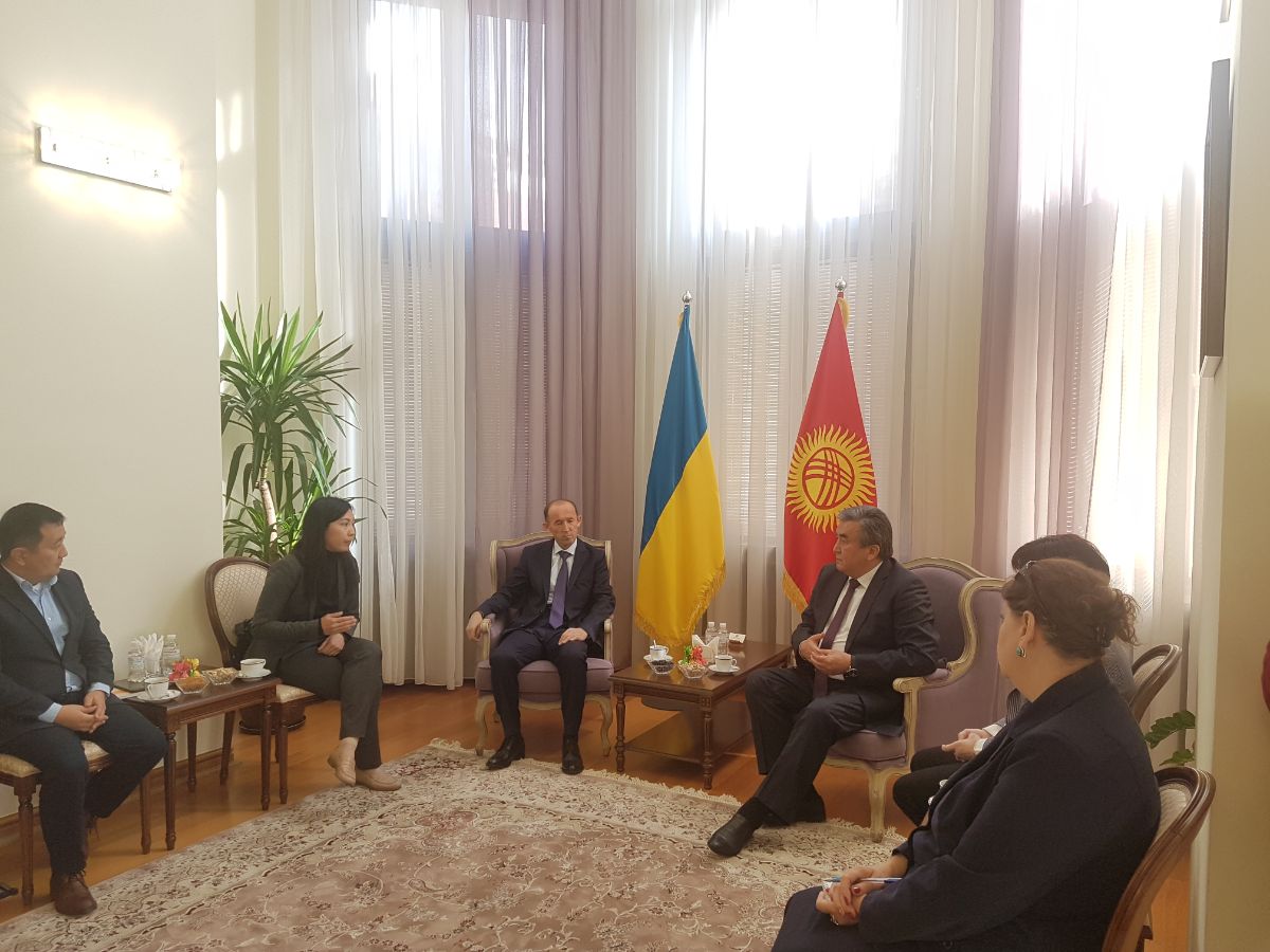 On the 7th of October 2019 Ambassador Extraordinary and Plenipotentiary of the Kyrgyz Republic in Ukraine Zh. Sharipov held the meeting with a working group arrived from the Kyrgyz Republic to Kyiv for studying the experience of Ukraine in the field of electronic commerce development.