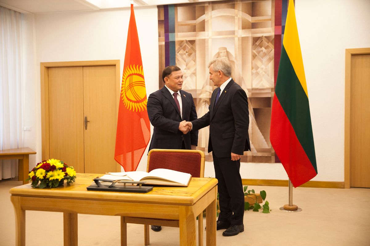 Парламентская делегация во главе с Торага Дастанбеком Джумабековым провела ряд встреч в Литовской Республике