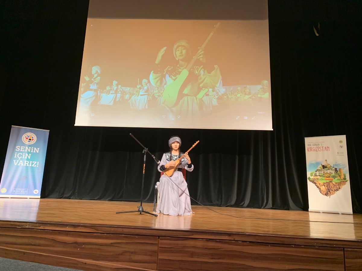 On 13th December, 2019, the Consulate General of Kyrgyz Republic in Istanbul participated in the event of the Kyrgyz Culture Day at the Istanbul University.