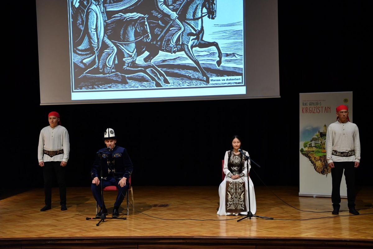 13 декабря 2019 года Генеральное консульство приняло участие в мероприятии Дня Кыргызской культуры и писателя Чынгыза Айтматова, прошедшего в Стамбульском Университете г. Стамбул.