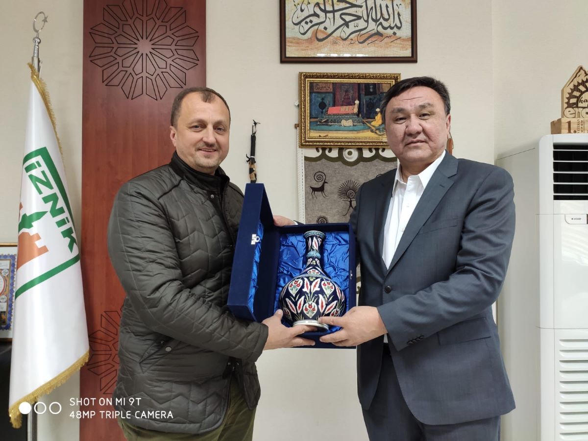 On February 13-14, 2020, the Ambassador Extraordinary and Plenipotentiary of the Kyrgyz Republic to the Republic of Turkey Kubanychbek Omuraliev paid a working visit to the cities of Bursa and Iznik.
