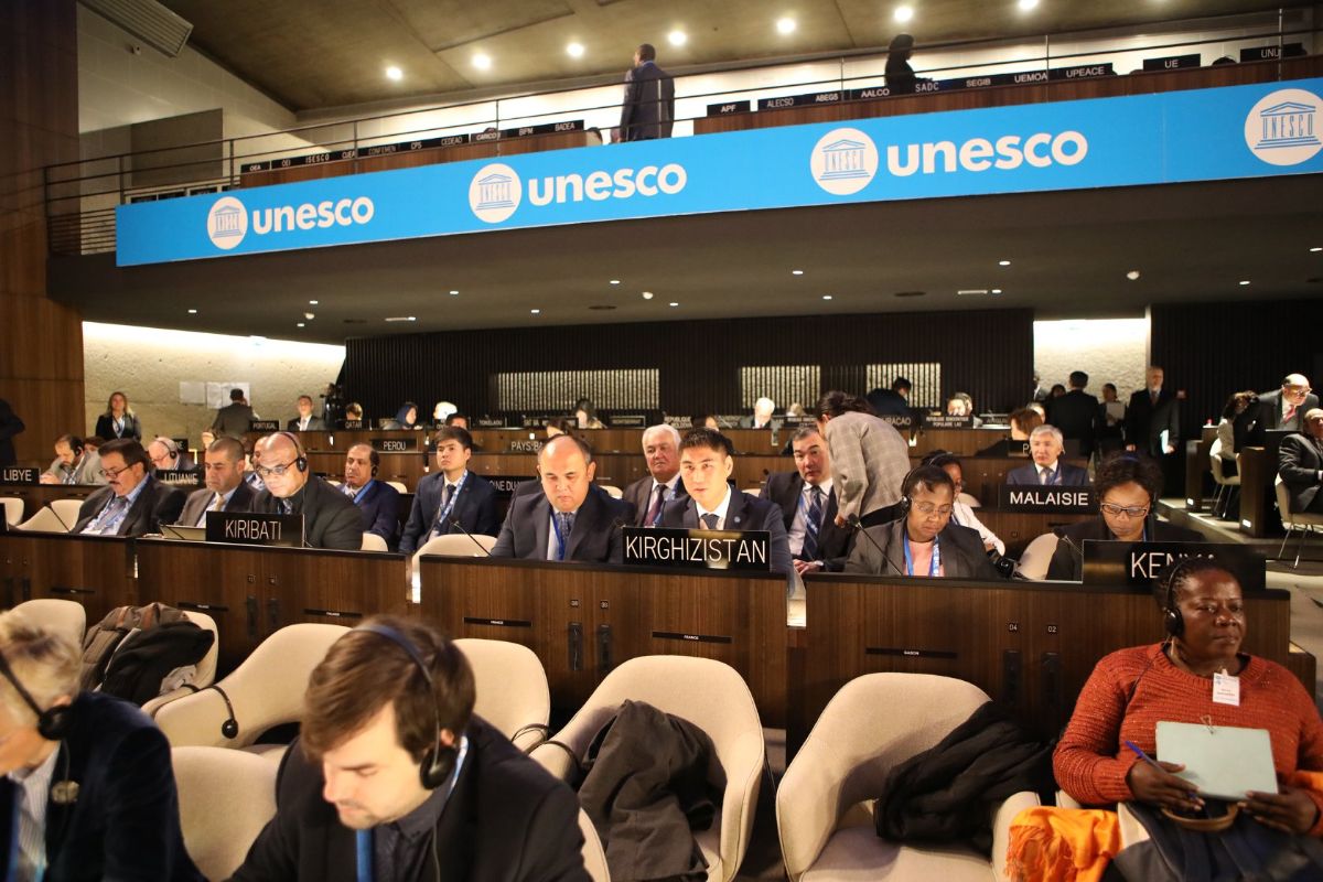 КР ТИМ Башчысы ЮНЕСКОнун Башкы конференциясынын 40-сессиясынын ишине катышууда