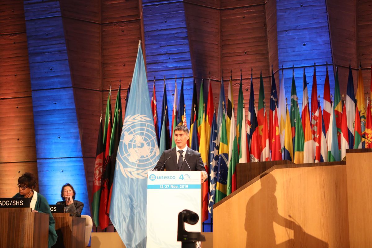 Глава МИД КР принимает участие в работе 40-й сессии Генеральной конференции ЮНЕСКО