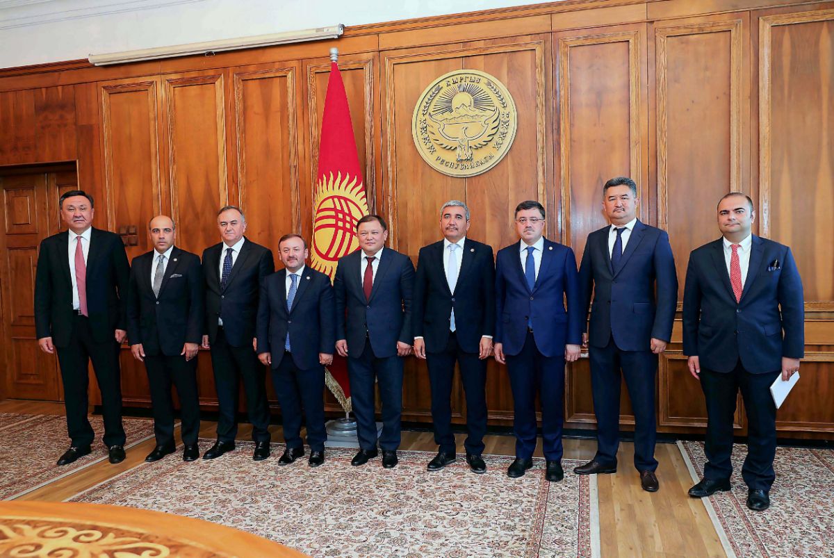 Торага Жогорку Кенеша Д. Джумабеков встретился с парламентариями Турции