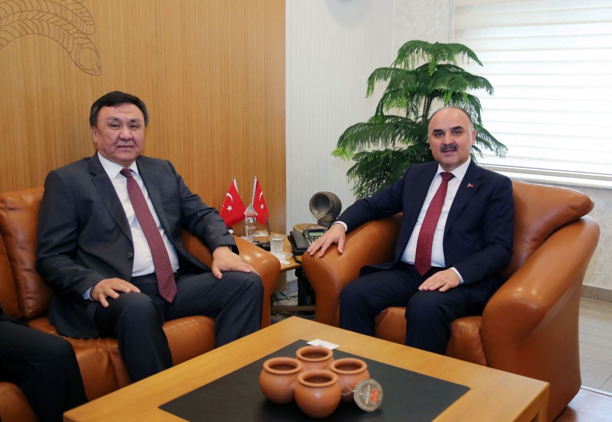 2020-03-03  With the governor of Kayseri Ş. Günaydın