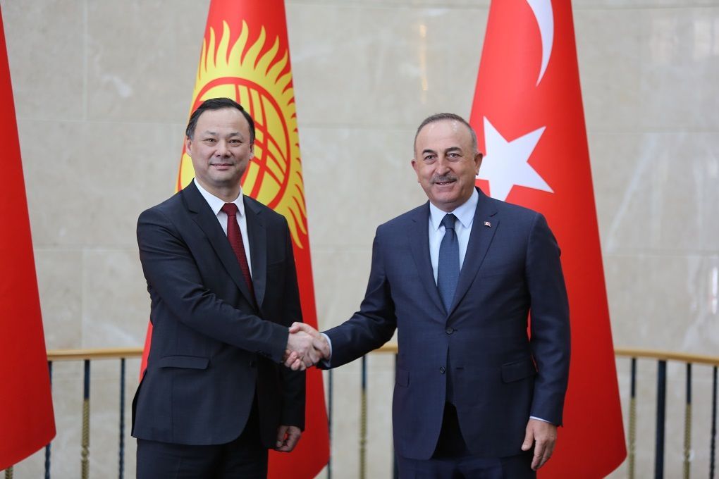 10.03.2021 Minister of Foreign Affairs of the Kyrgyz Republic H.E. Mr. Ruslan Kazakbaev  with the Minister of Foreign Affairs of the Republic of Turkey H.E. Mr. Mevlut Cavusoglu